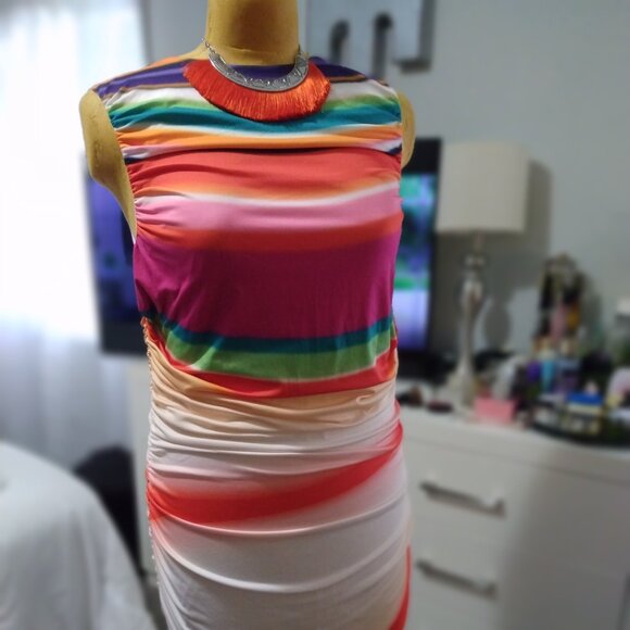 Dress - Picture 1 of 6